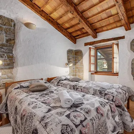 Gospodi Gostinjska kuća Cerovlje